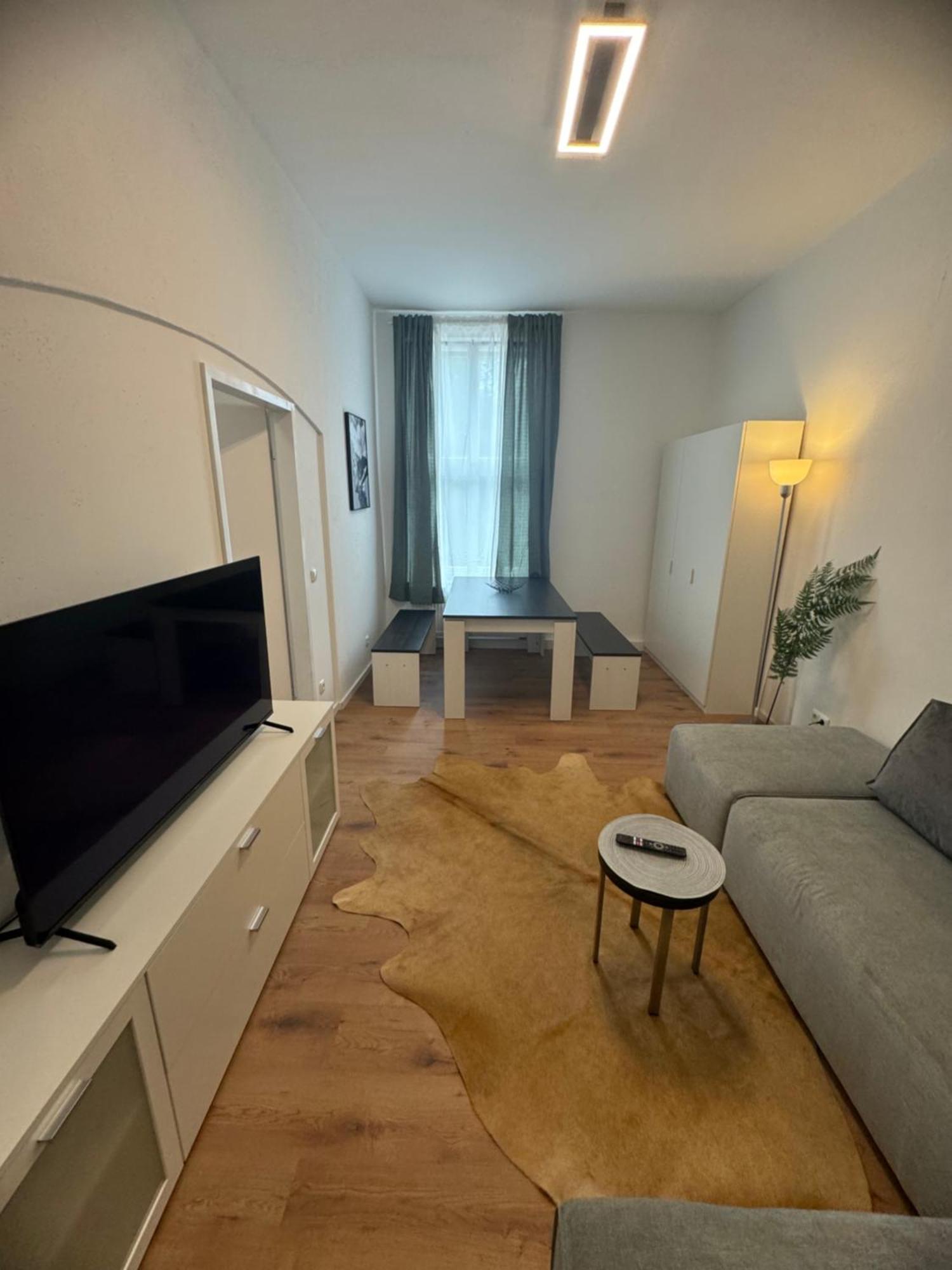 6 Apartment München